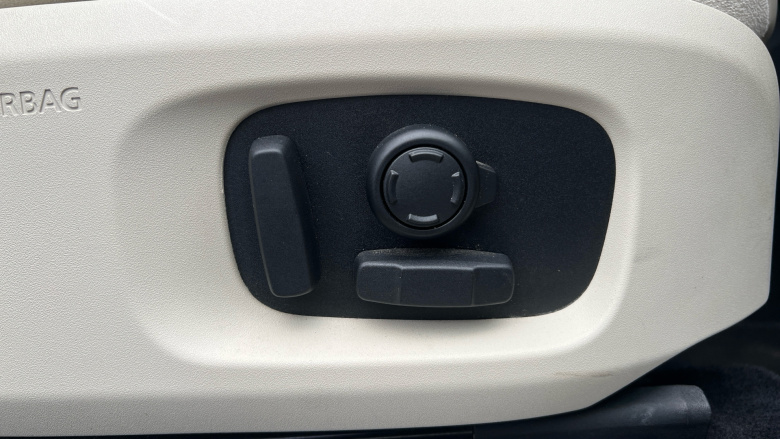 Land Rover Range Rover Evoque 2.0 Ingenium Si4 HSE Dynamic Lux 5dr Auto Petrol Hatchback